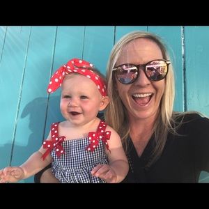 Meet your Posher, Jj